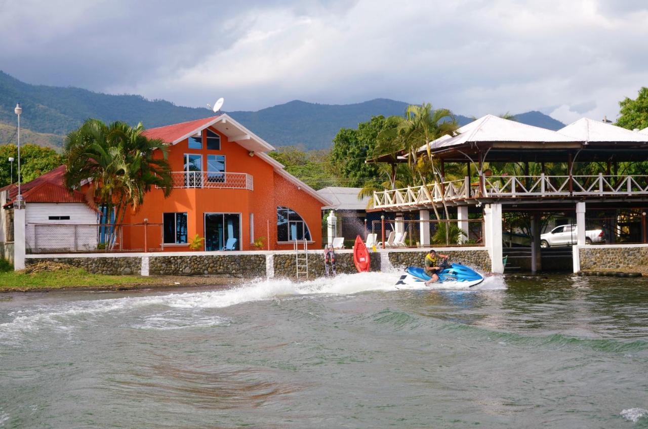 Chalet Castillo El Estor 외부 사진